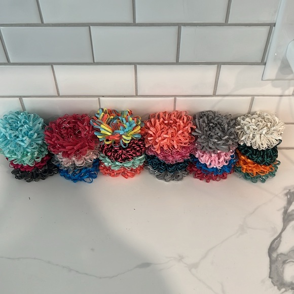 BUNDLE 24 pc HAIR TIES - Picture 13 of 14